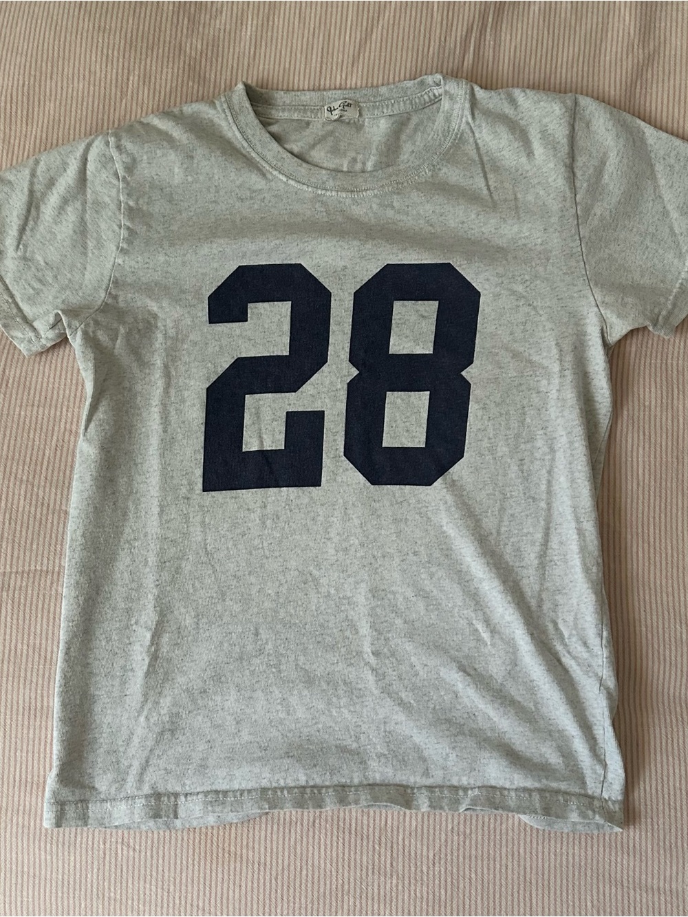 Brandy Melville / John galt 28 tshirt